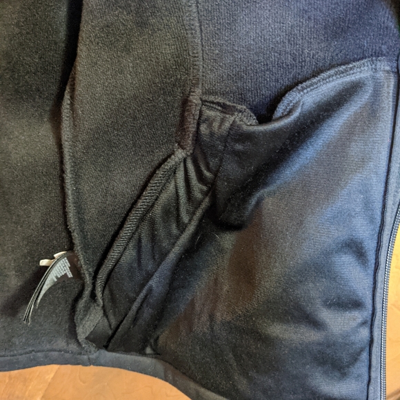 The North Face Zip Up lined black jacket sweatshirt black - Picture 12 of 14